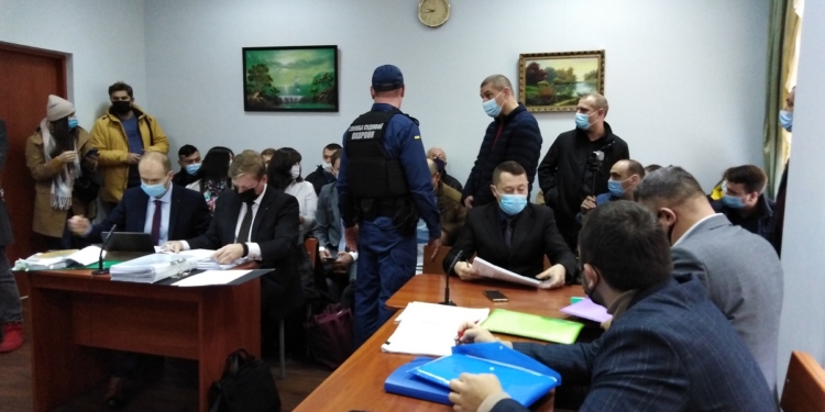 Дело о 9,2 миллиардах: ни Николаевский глиноземный завод, ни СТОП ШЛАМ не захотели судебной экспертизы красного шлама (ФОТО)