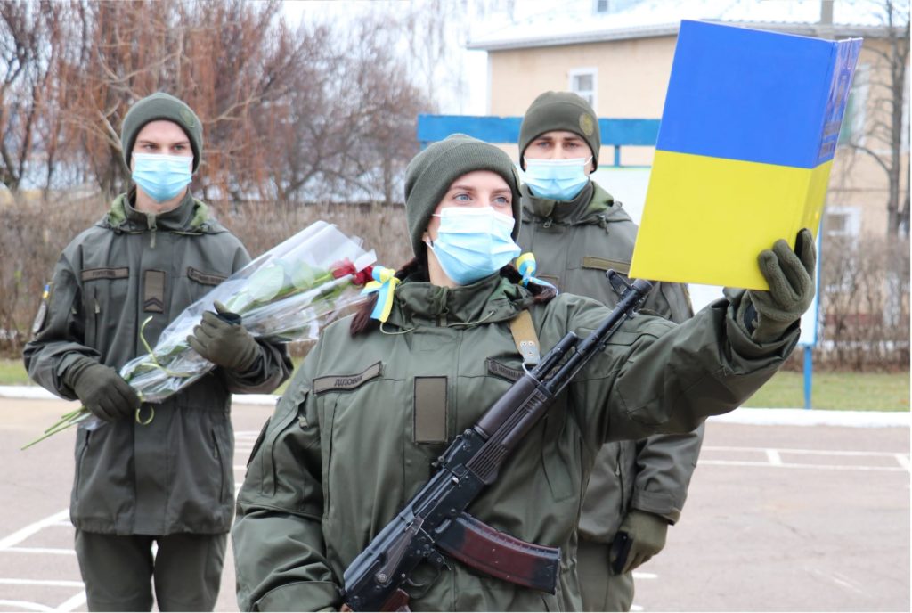 В Николаеве призывники-нацгвардейцы присягнули на верность украинскому народу (ФОТО) 23