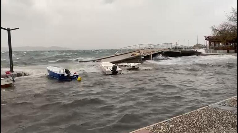 Шторм в Турции: пятеро погибших, закрыто морское и паромное сообщение (ФОТО) 3