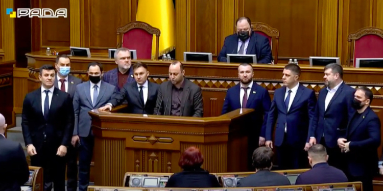 Нардеп Негулевский начал с мата свое выступление с просьбой о помощи пострадавшим от взрыва в Новой Одессе (ВИДЕО)