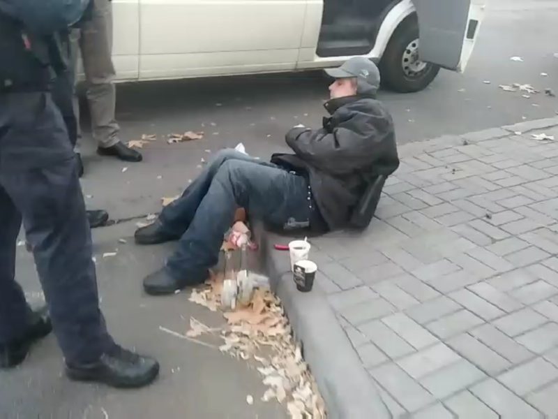 Николаевский центр социальной реабилитации призвал горожан не давать деньги бездомным