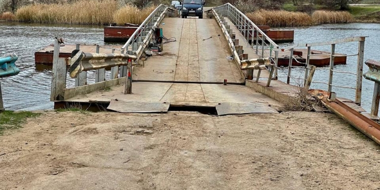 На Николаевщине приостановлено движение транспорта по мосту через г. Ингулец возле с. Новотимофеевка (ФОТО)