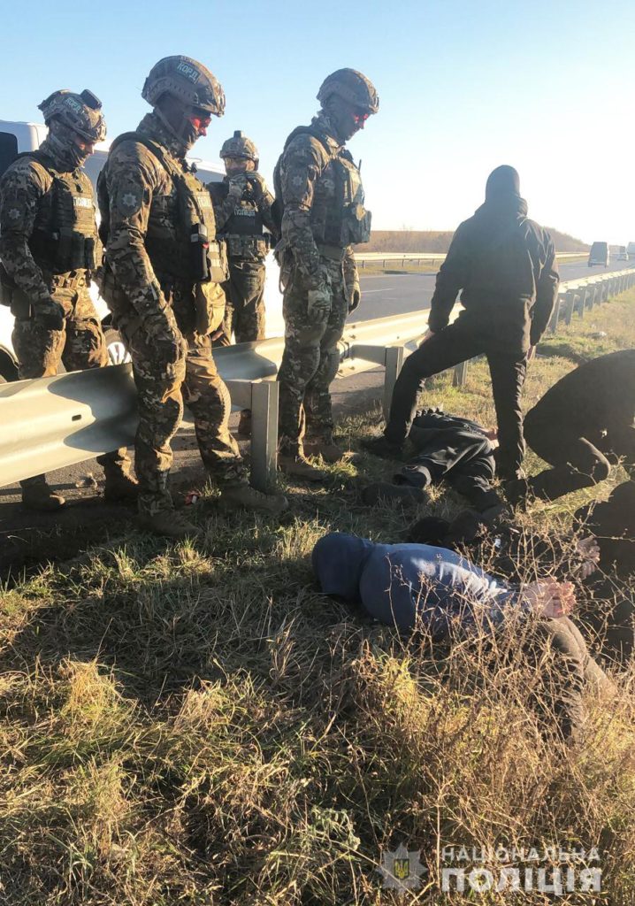 Николаевские полицейские задержали вооруженную этническую группировку серийных похитителей сейфов (ФОТО, ВИДЕО) 8