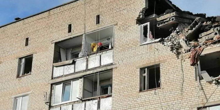 В Николаевской области – взрыв бытового газа в пятиэтажном жилом доме, разрушены два этажа (ФОТО, ВИДЕО)