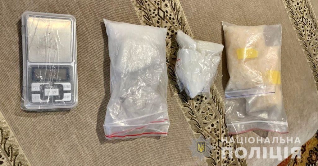 Николаевские полицейские разоблачили наркогруппировку, которая поставляла метадон на территорию нескольких областей (ФОТО, ВИДЕО) 7