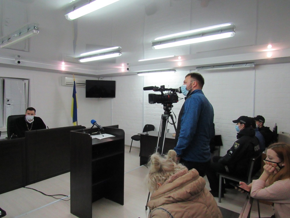 Водителя, которого считают виновным в смертельном ДТП с участием 4 фур на трассе Николаев-Одесса, суд отправил под арест (ФОТО) 7