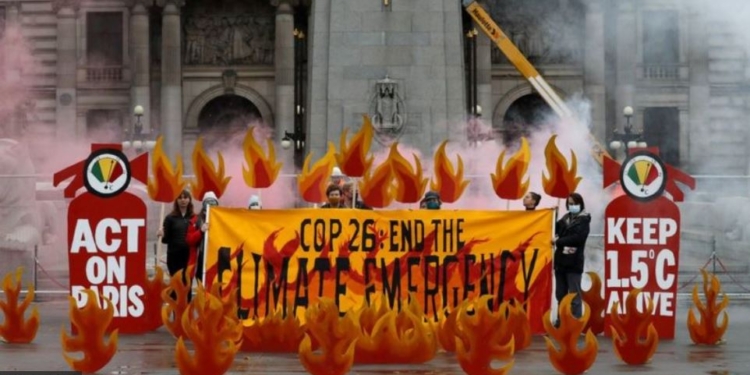 Скандалы на климатической конференции в Глазго. Грета Тунберг призвала «вырвать с корнем» существующий миропорядок, а министра Израиля потеряли