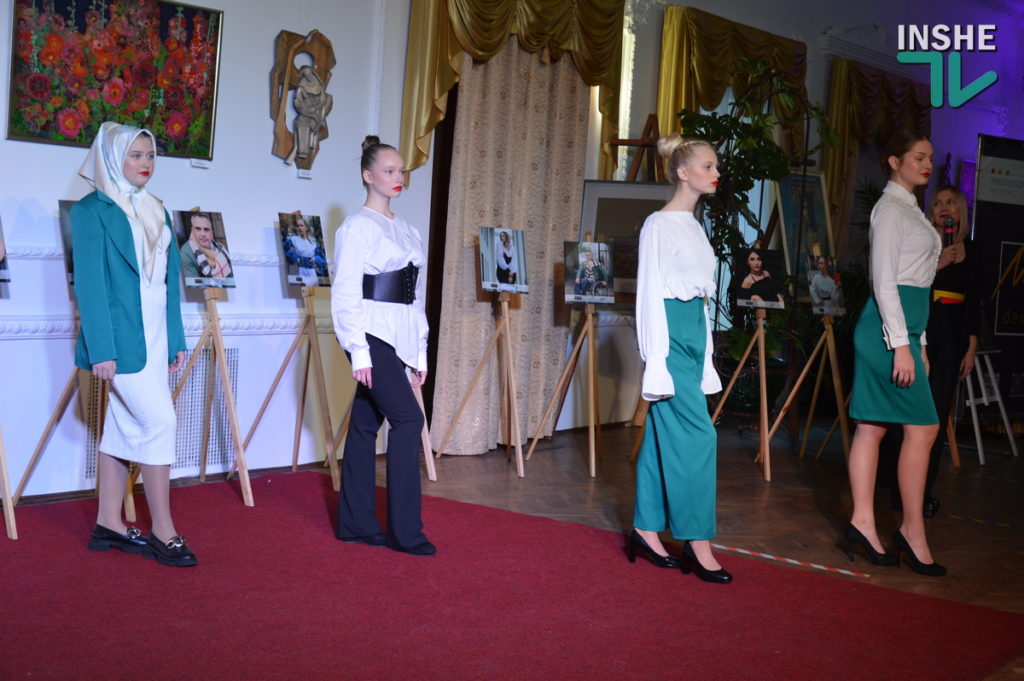 «NaSHi»: в Николаеве показали коллекцию одежды, разработанную начинающими дизайнерами с инвалидностью (ФОТО, ВИДЕО) 17