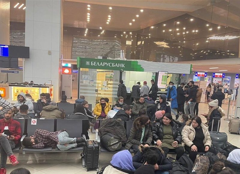 Часть мигрантов вернется домой — Ирак отправил в Беларусь самолет за своими гражданами (ФОТО)