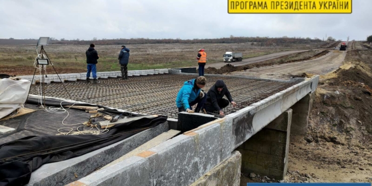 В Николаевской области восстанавливают дорогу в Рыбаковку и Луговое (ФОТО)