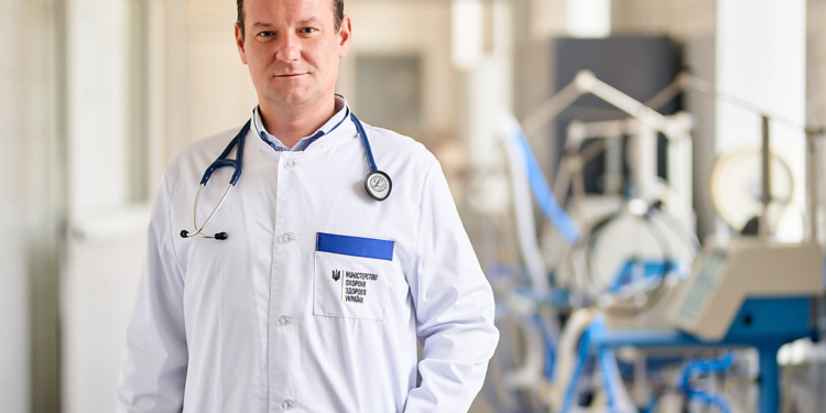 “Федорова сортирует больных и потом вешает себе медали”, –  профессор-анестезиолог рассказал о проверке николаевской инфекционки