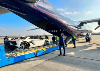 Украина передала Германии Rolls Royce и Lamborghini – они фигурируют в деле о мошенничестве (ФОТО, ВИДЕО)