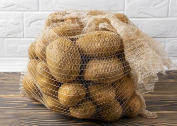 В Раде под креслом нардепа обнаружили 5 кг картошки