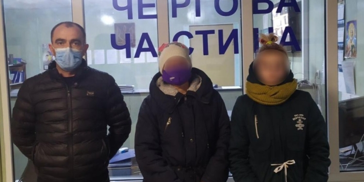 Деточки. 15-летняя жительница Вознесенска поссорилась с матерью и удрала в Одессу к бойфренду