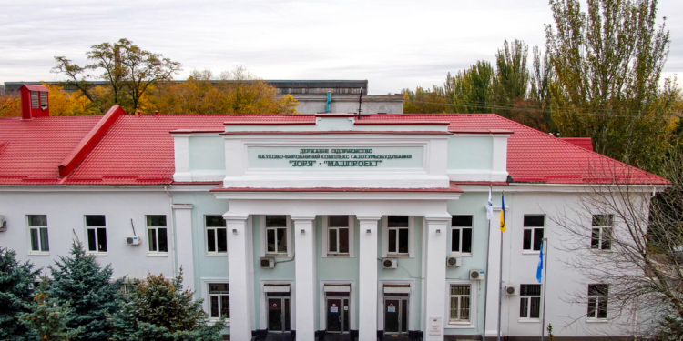 С начала года николаевская «Зоря»-«Машпроект» поставила больницам более 18 тысяч баллонов с медицинским кислородом