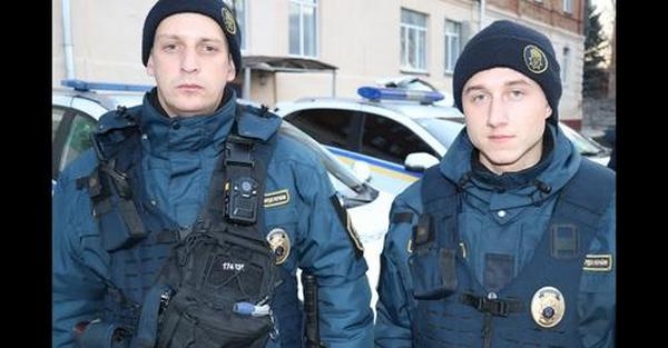 В Николаеве нацгвардейцы спасли жизнь истекавшему кровью мужчине (ВИДЕО)