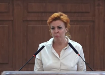 Николаевский облсовет уволил главврача Николаевской «инфекционки» Светлану Федорову (ВИДЕО)