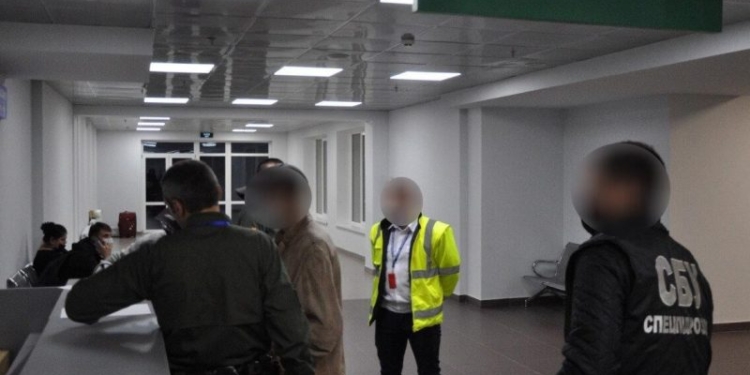 Вербовщикам николаевских моряков для перевозки незаконных мигрантов в Италию суд продлил меры пресечения