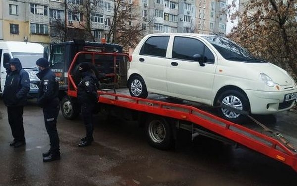 Из-за долга за тепло в 16,6 тыс.грн. потребительница ОКП «Николаевоблтеплоэнерго» осталась без автомобиля (ФОТО)