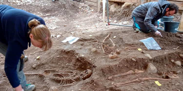 В городе на юго-западе Германии раскопали древний некрополь лепрозория