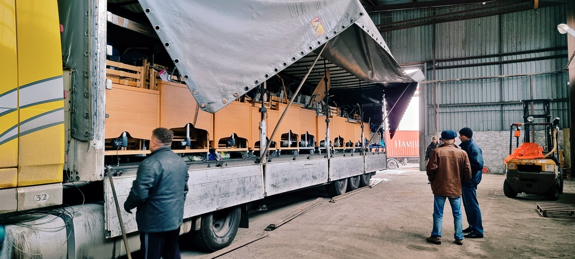 Для ковидных больниц Николаевщины в Украину прибыл гуманитарный груз из Нидерландов (ФОТО)