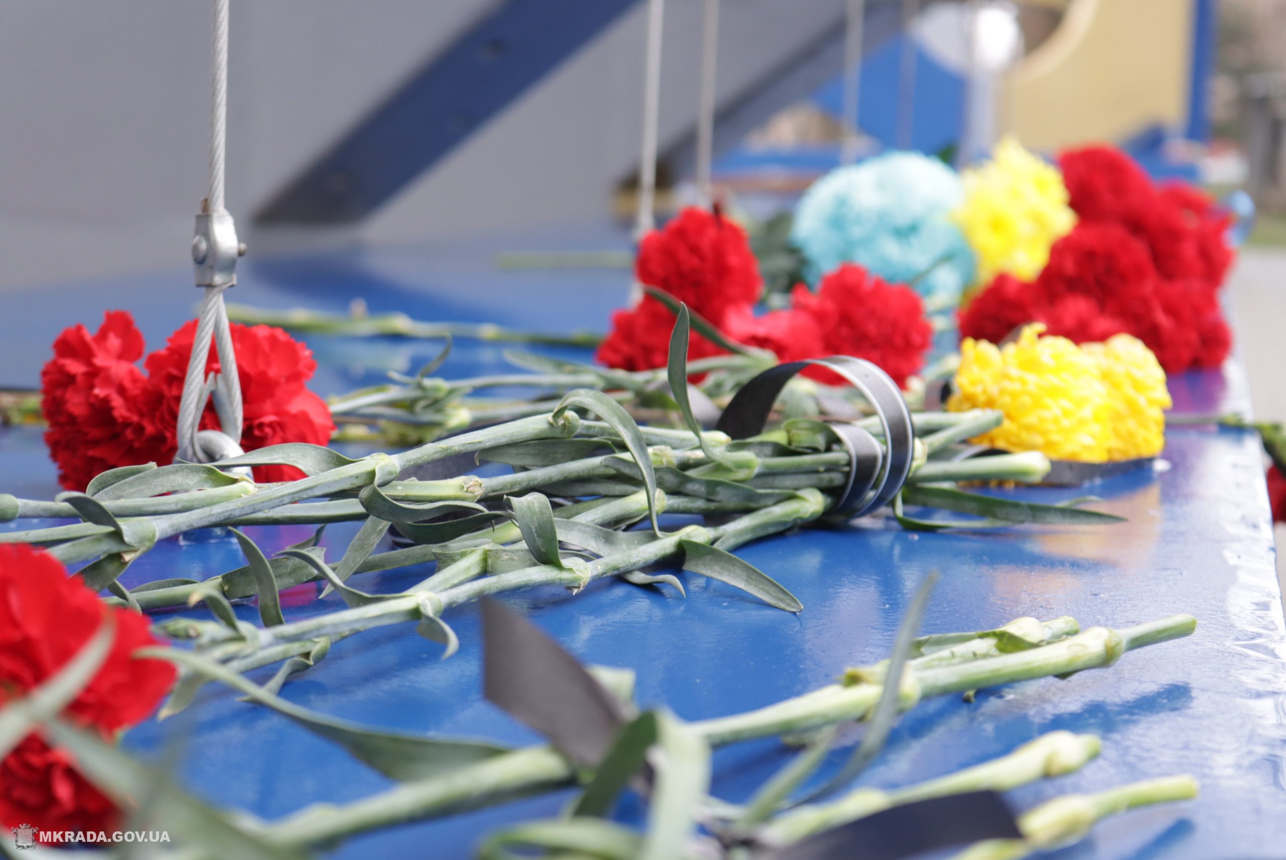 В Николаеве почтили память защитников, отдавших свою жизнь за Украину (ФОТО)