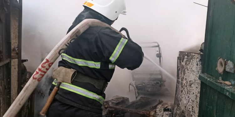 На Николаевщине сгорел гараж. И все, что в нем было, – тоже (ФОТО)