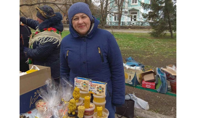 Учительница из Николаевской области восстанавливает украинскую породу пчел (ФОТО) 3