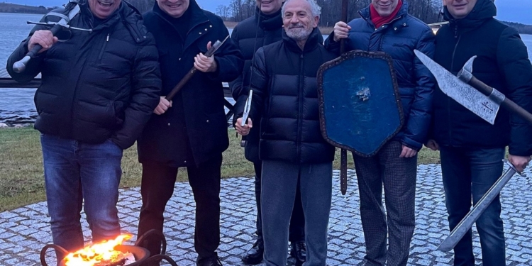 Ахметов тоже был в Вильнюсе, где Шустер с Аваковым и Гройсманом праздновал День рождения, – УП (ВИДЕО)