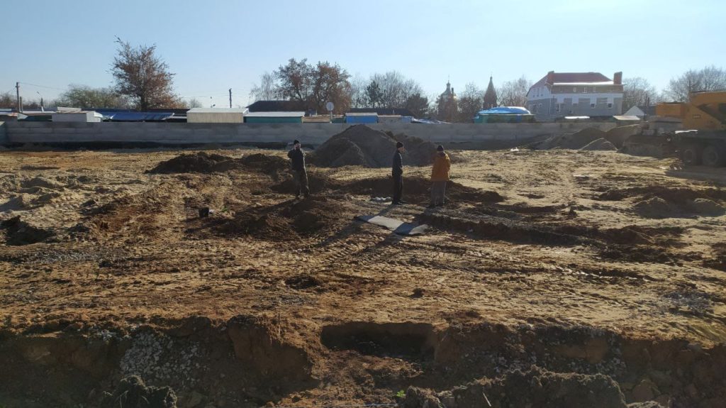 В центре Баштанки обнаружено древнее кладбище, археологи откопали 31 скелет (ФОТО) 15