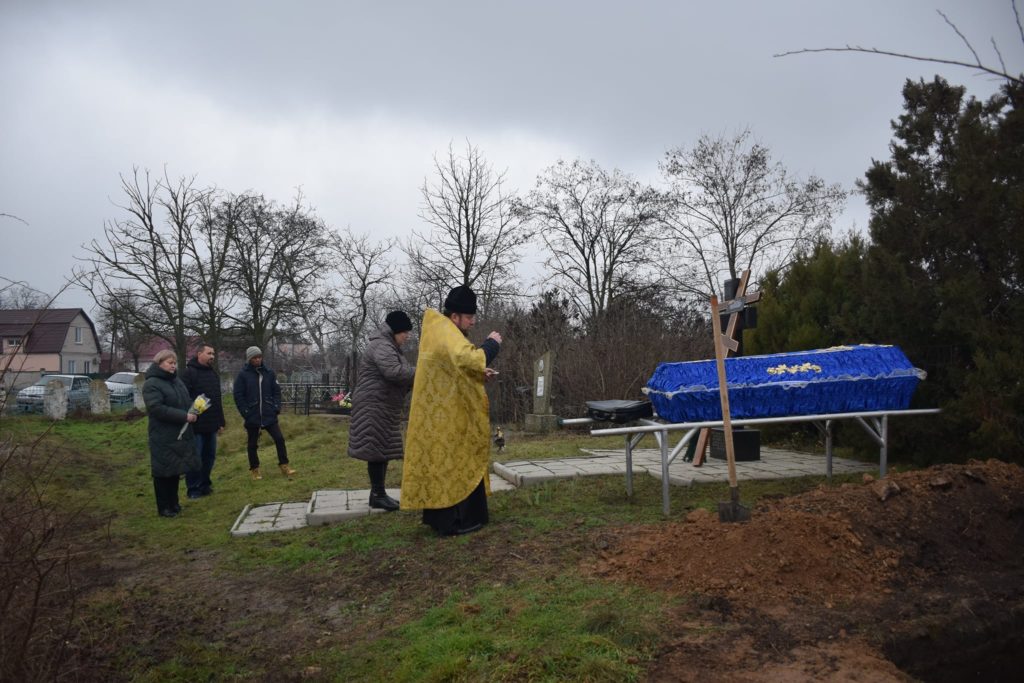 На Николаевщине перезахоронили человеческие останки, найденные при строительстве супермаркета 1