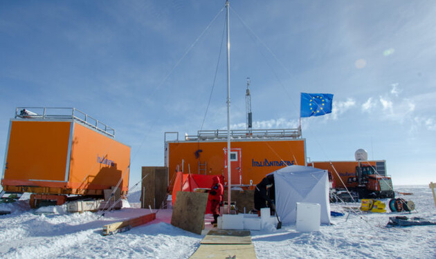 В Антарктиде начали бурить старейший участок льда – хотят проследить 1.5 млн лет изменения климата (ВИДЕО)