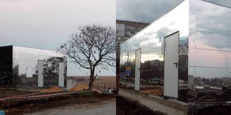 В Южном за 3 млн.грн. строят зеркальный туалет в скейт-парке. Говорят, что так красиво (ФОТО)