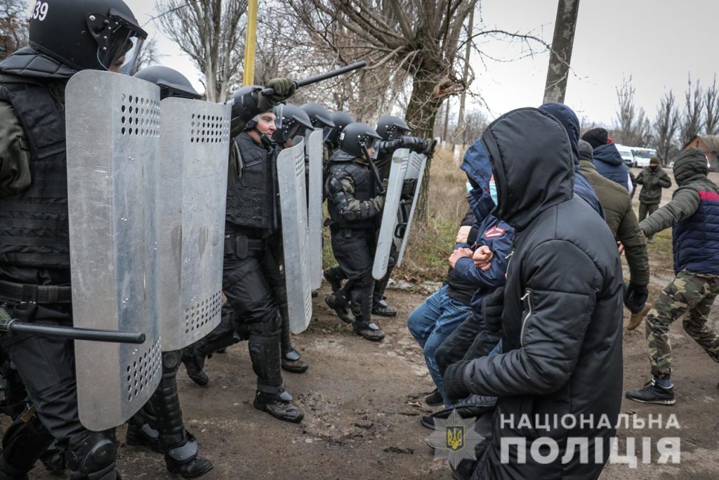 В Николаеве полиция и Нацгвардия учились пресекать массовые беспорядки (ФОТО) 16