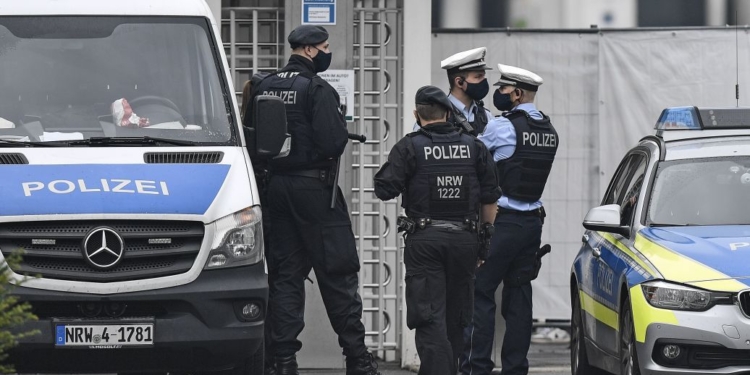 Вирусное безумие. В Германии мужчина застрелил жену и детей, а потом себя – из-за поддельного ковид-сертификата