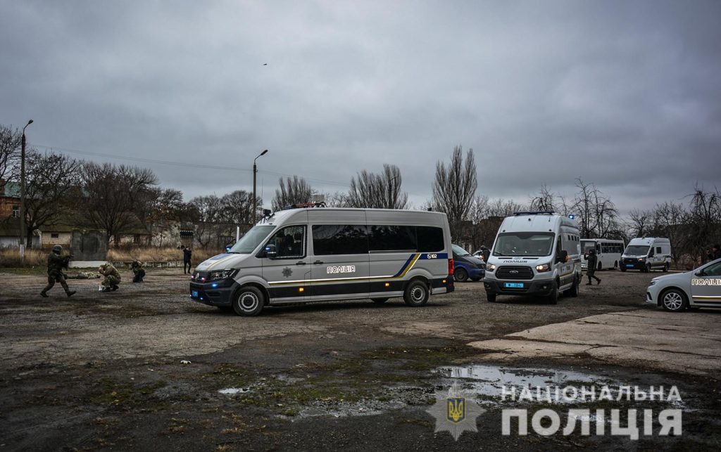 В Николаеве полиция и Нацгвардия учились пресекать массовые беспорядки (ФОТО) 18