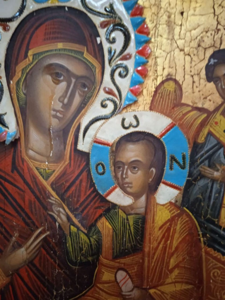 В церкви на Ровенщине в День Святого Николая замироточила икона (ФОТО, ВИДЕО) 1