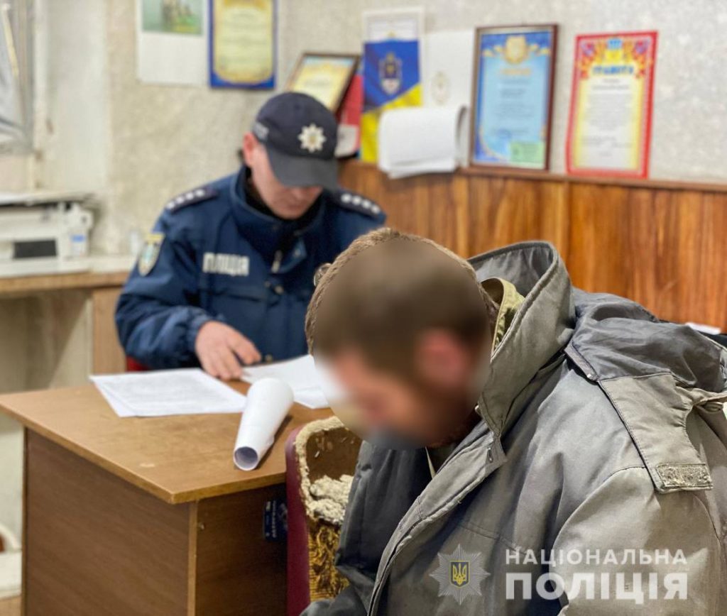 Ворвался в дом к лежачему деду, избил и отобрал пенсию. На Николаевщине задержали грабителя (ФОТО, ВИДЕО) 4