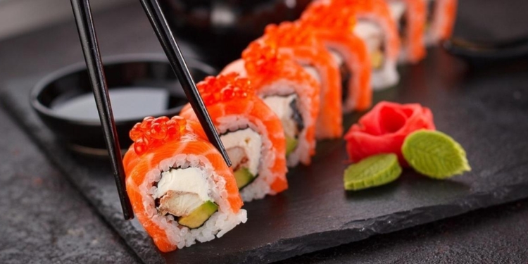 Огляд популярних мереж суші ресторанів в Мукачево