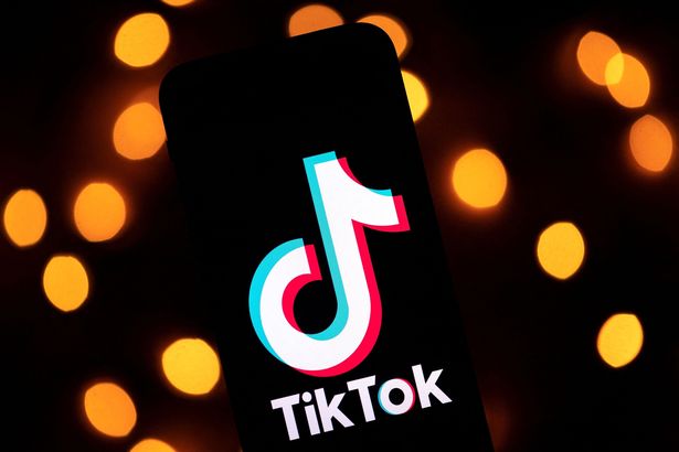 В Україні пропонують обмежити TikTok 10
