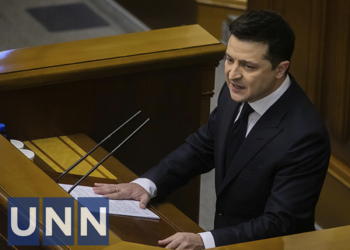 Найти избирателей за рубежом. Зеленский внес в парламент законопроект о множественном гражданстве
