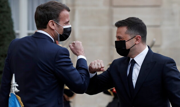 Зеленский обсудил с президентом Франции разблокировку переговоров по Донбассу