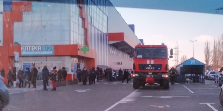 Серия «минирований» продолжается: в Николаеве заминировали торговые центры