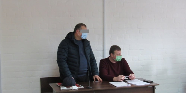 Ночной домашний арест: в Николаеве фермеру, который пытался дать взятку полицейскому в размере $4 тыс., избрали меру пресечения (ФОТО)