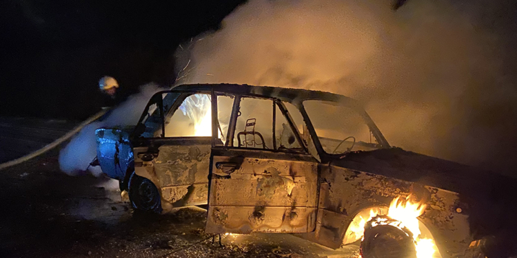 На Миколаївщині вщент згорів ВАЗ-2106 (ФОТО)