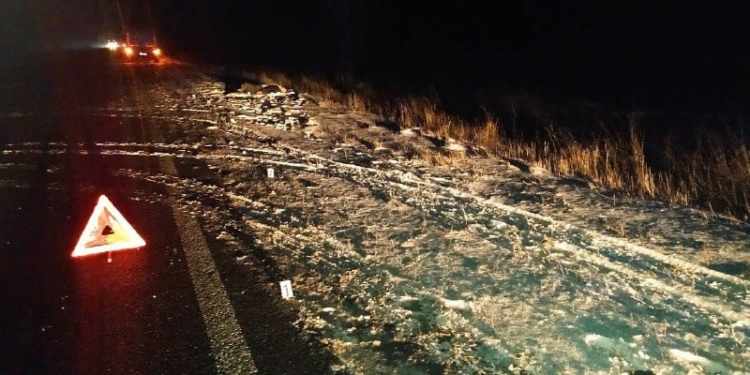 Знов у Мар’янівці. Невстановлений автомобіль збив пішохода та залишив місце ДТП – людина загинула (ФОТО)