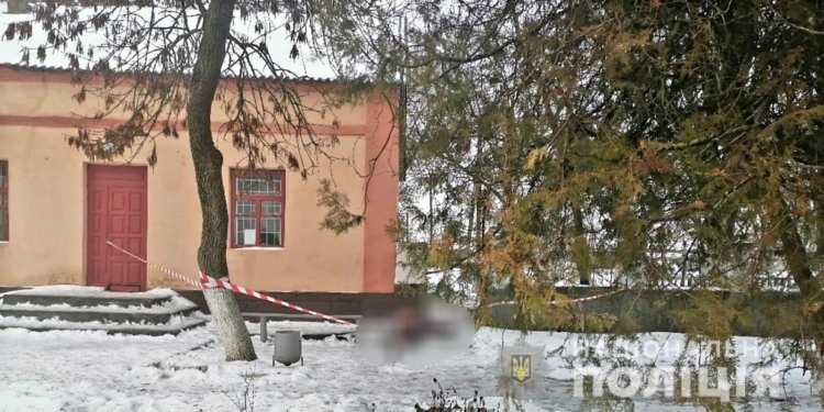 На Николаевщине женщина зарезала знакомого в местном доме культуры – он приставал (ФОТО)