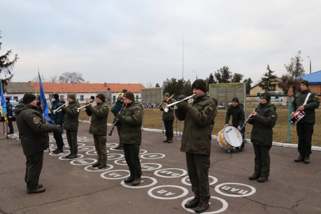 Миколаївські гвардійці отримали спеціальні автомобілі для охорони громадського порядку, які були придбані за кошти міського бюджету (ФОТО) 22