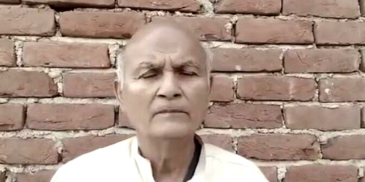 Привычка вакцинироваться. В Индии выясняют, как мужчина смог получить 8 прививок, хотя он утверждает, что 11 (ФОТО, ВИДЕО)