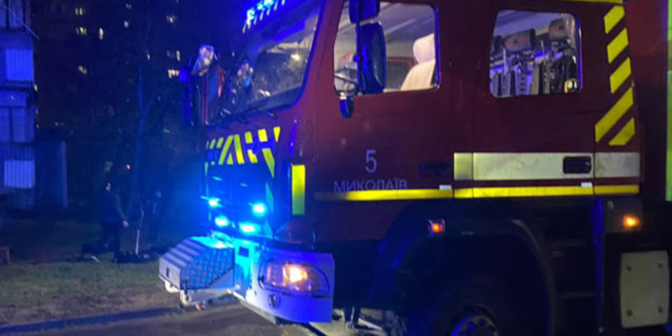 В Николаеве горела квартира – на пожаре погиб 57-летний мужчина-инвалид (ФОТО)